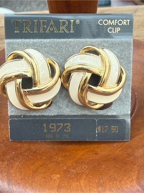 Trifari Cream and Gold Knot Clip Earrings